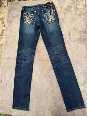 Miss me women’s 14 skinny blue jeans!